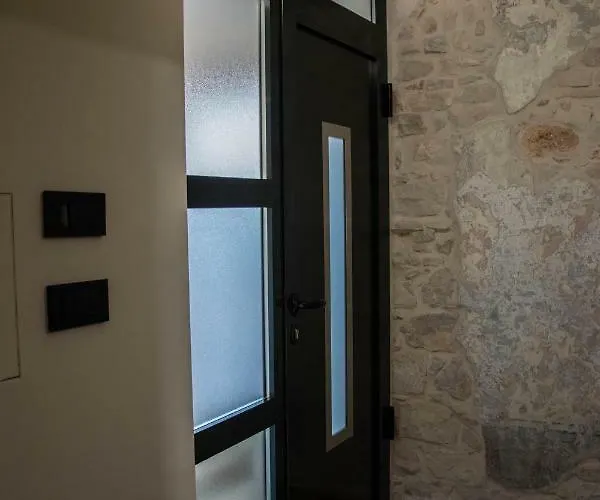 아파트 Oli Mare 포레치