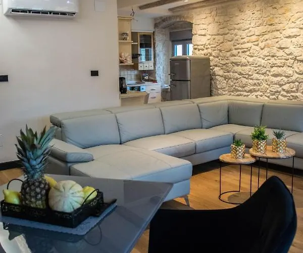 Apartament Oli Mare *
